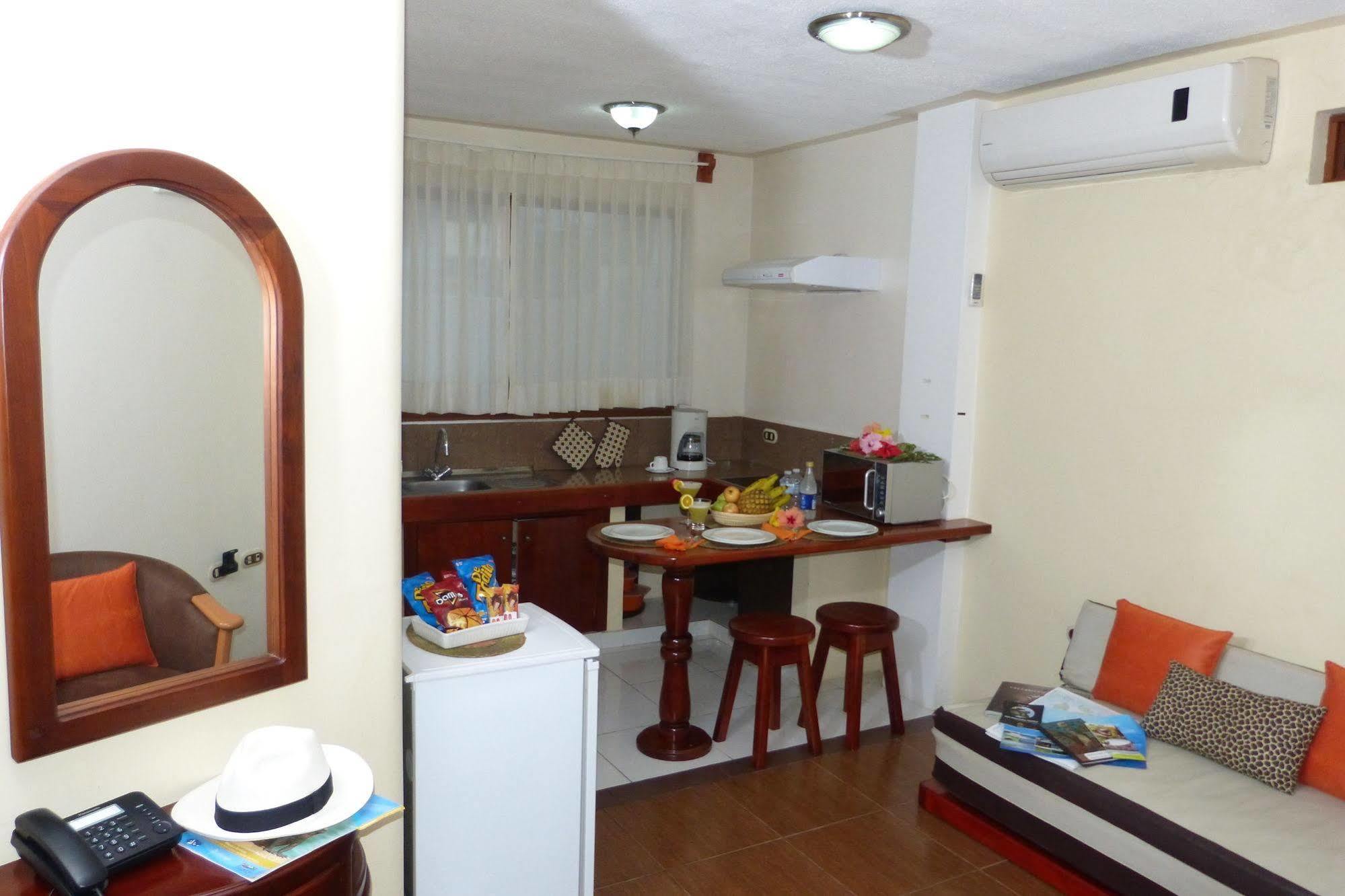 פורטו איורה Hotel Palace Galapagos מראה חיצוני תמונה